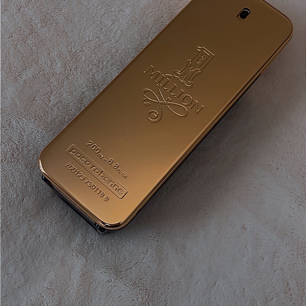 Paco Rabanne Gold Metallic Phone